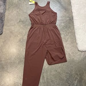 NWT All in Motion jumpsuit size Small…Brownish/Pink color